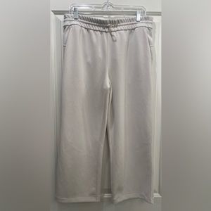 Lululemon softstreme crop pants